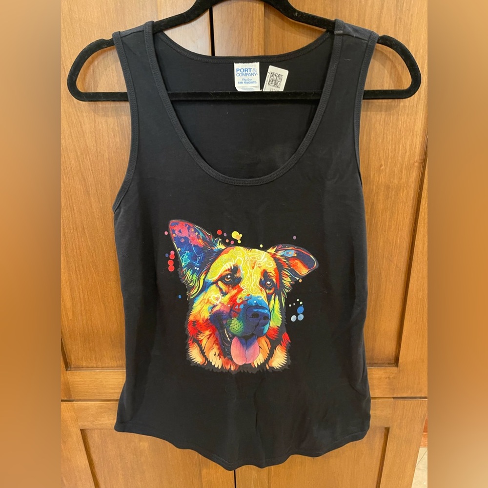 Black cute German shepherd shirt brand new